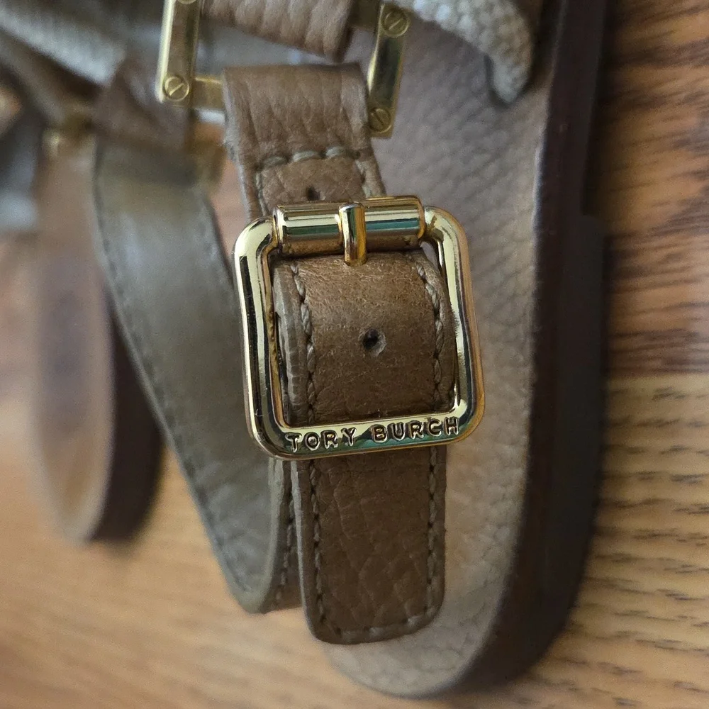 Tory Burch Capri Leather T-Strap Thong Sandals Women's/ 8